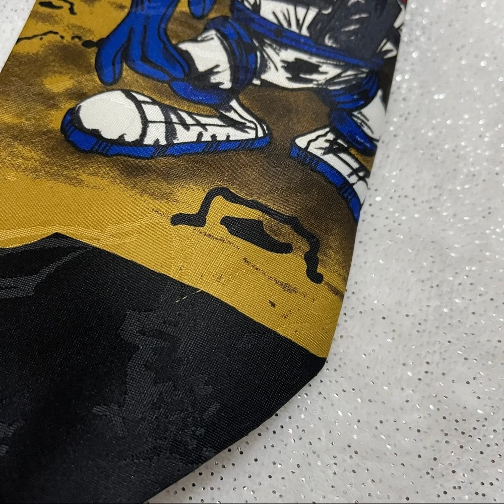 Looney Tunes Set of 2 Black Looney Tunes Ties - Picture 4 of 9